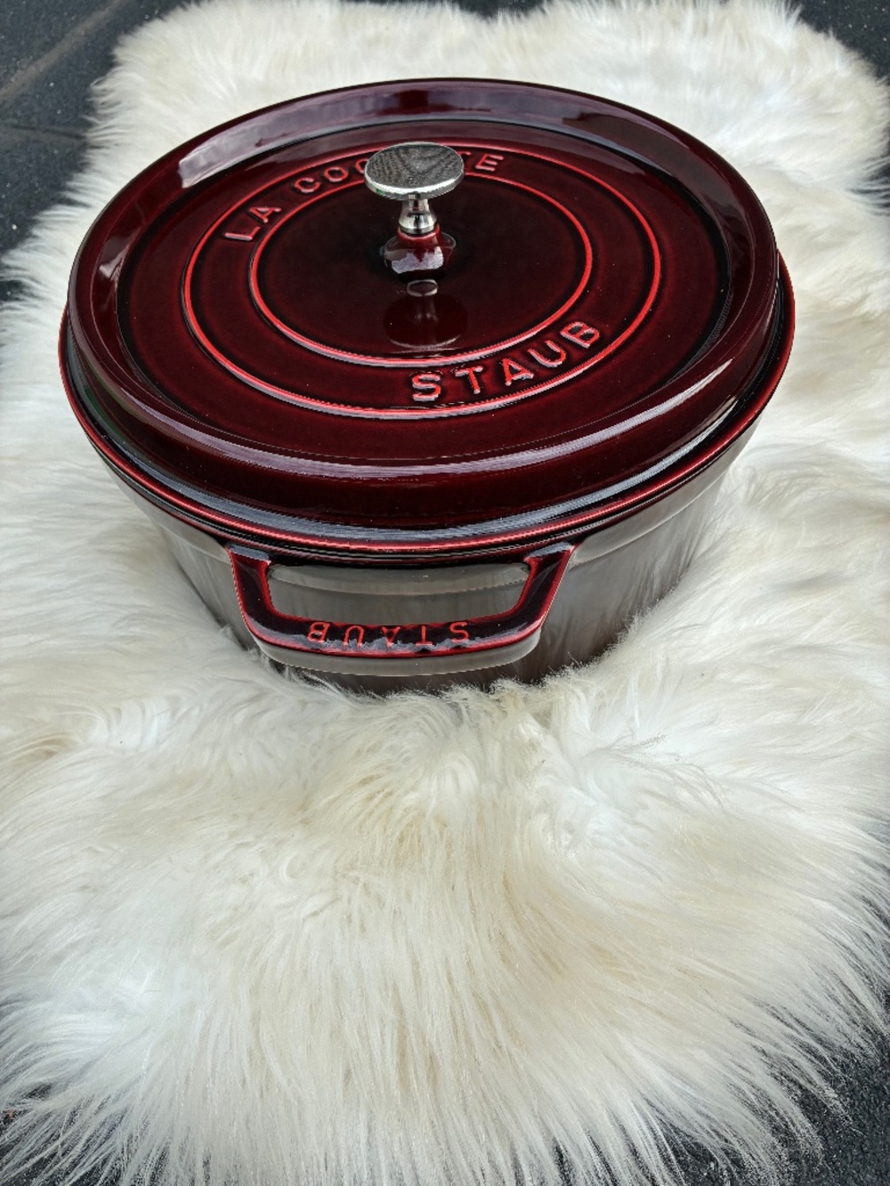 STAUB Cast Iron 7qt Round Cocotte Grenadine - Picture 2 of 15